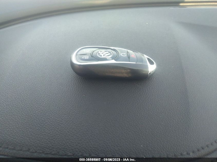 2018 BUICK REGAL TOURX ESSENCE W04GV8SX9J1088657