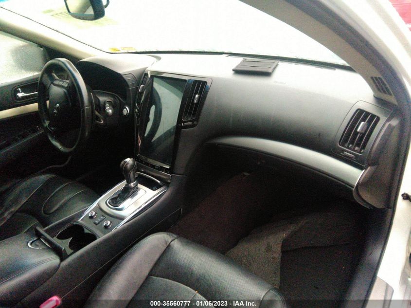 2015 INFINITI Q40 JN1CV6AR7FM521543