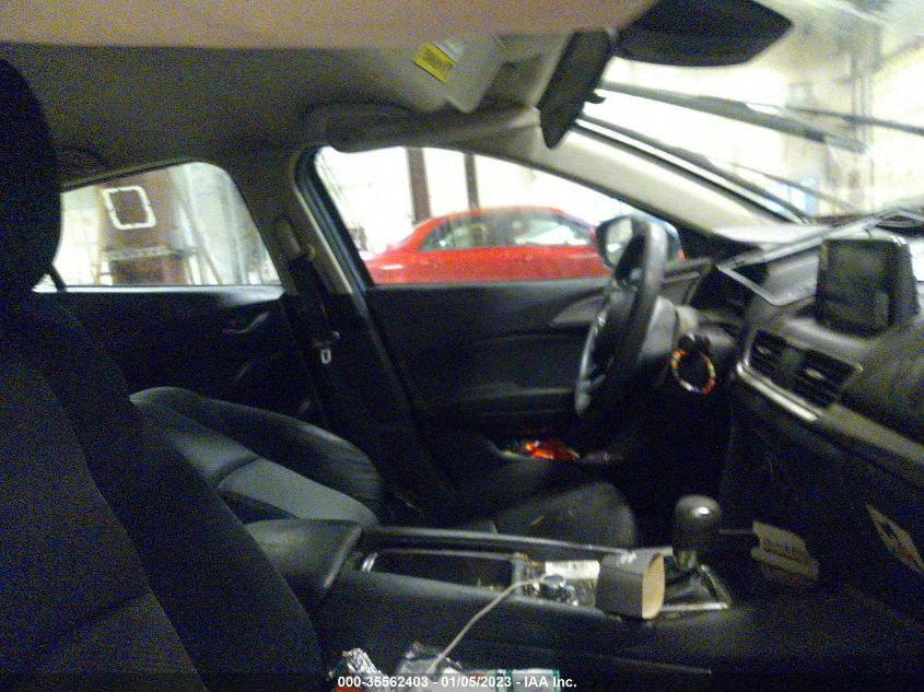 2018 MAZDA MAZDA3 4-DOOR SPORT 3MZBN1U72JM166507