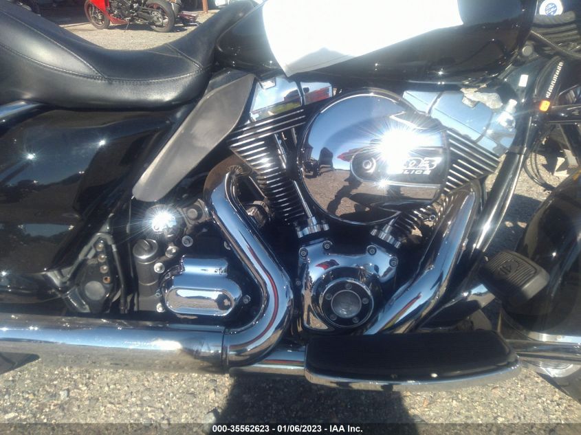 2015 HARLEY-DAVIDSON FLHTP POLICE ELECTRA GLIDE 1HD1FMM16FB700713