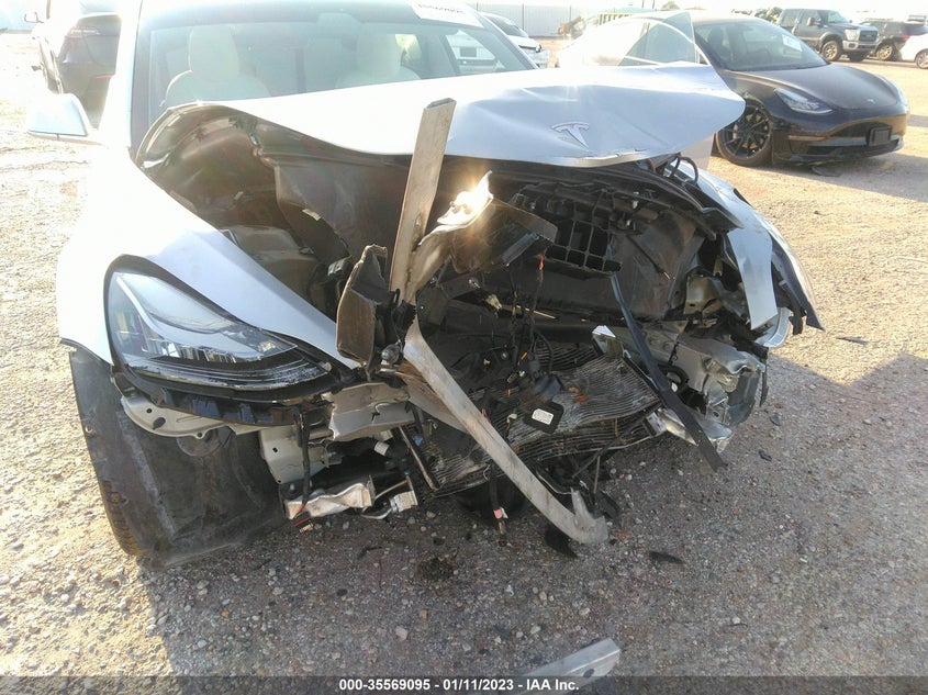 VIN 5YJ3E1EBXJF097287 2018 TESLA MODEL 3 LONG RANGE
