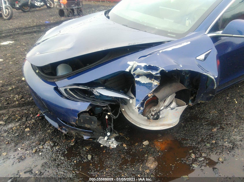 VIN 5YJ3E1EB6JF072208 2018 TESLA MODEL 3 LONG RANGE