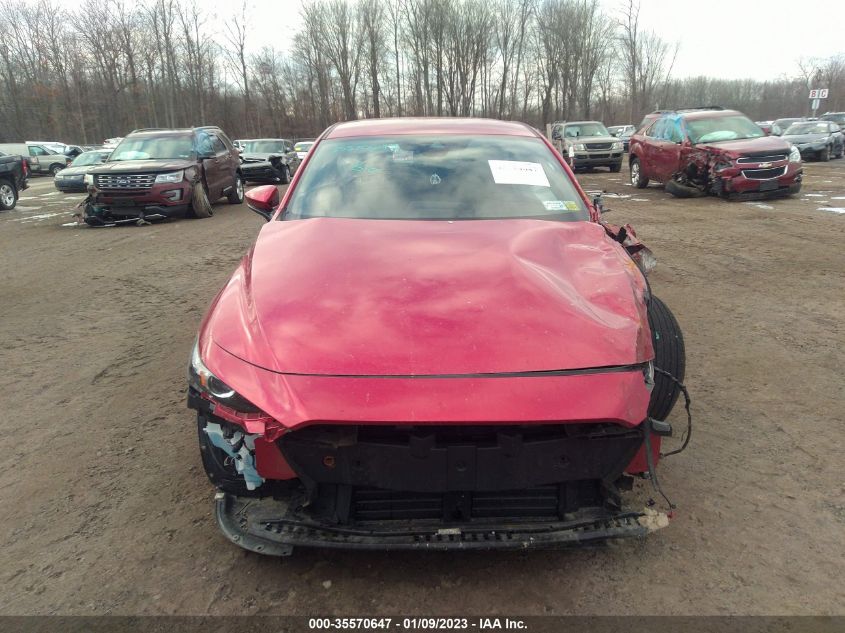 2019 MAZDA MAZDA3 HATCHBACK W/PREFERRED PKG - JM1BPBMMXK1126179