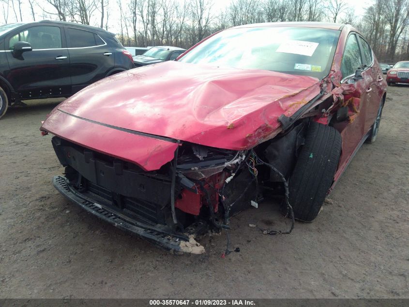 2019 MAZDA MAZDA3 HATCHBACK W/PREFERRED PKG - JM1BPBMMXK1126179