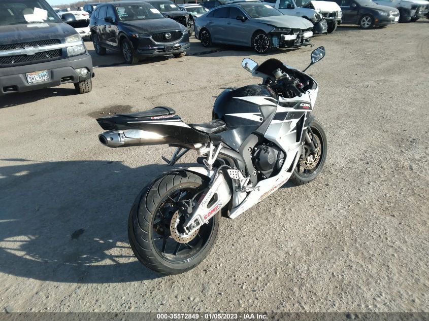 2016 HONDA CBR600 RR JH2PC40J3GK200737