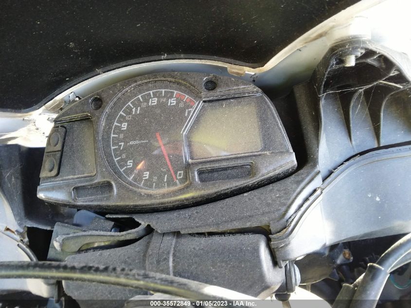 2016 HONDA CBR600 RR JH2PC40J3GK200737