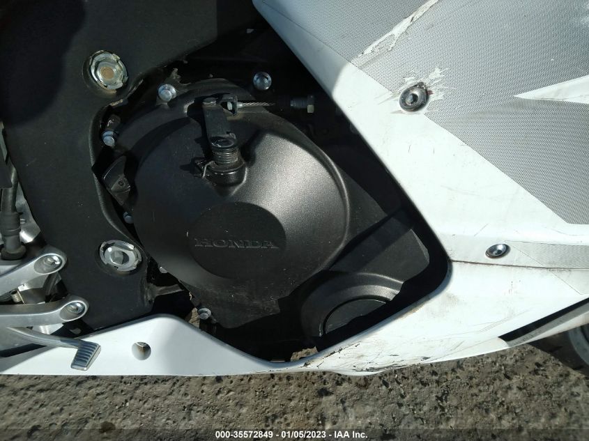 2016 HONDA CBR600 RR JH2PC40J3GK200737