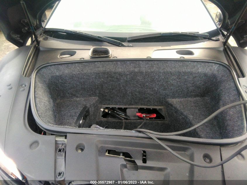 2014 AUDI R8 V8 - WUAFUAFG6EN000431