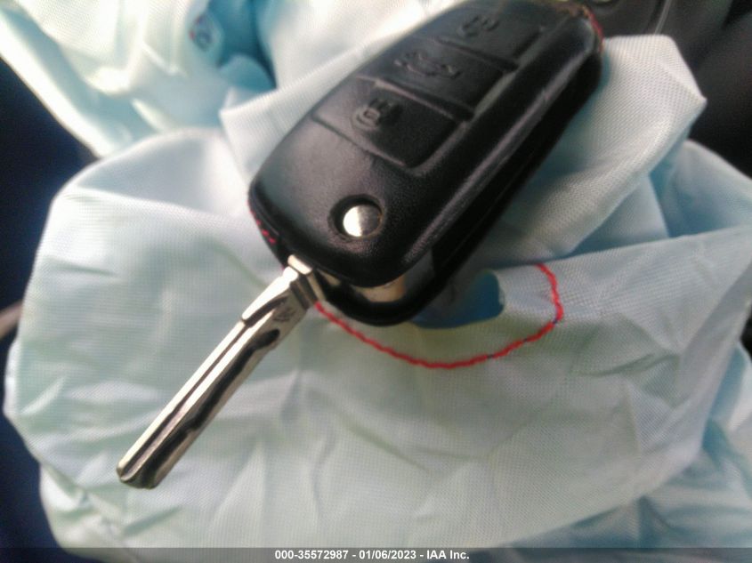 2014 AUDI R8 V8 - WUAFUAFG6EN000431