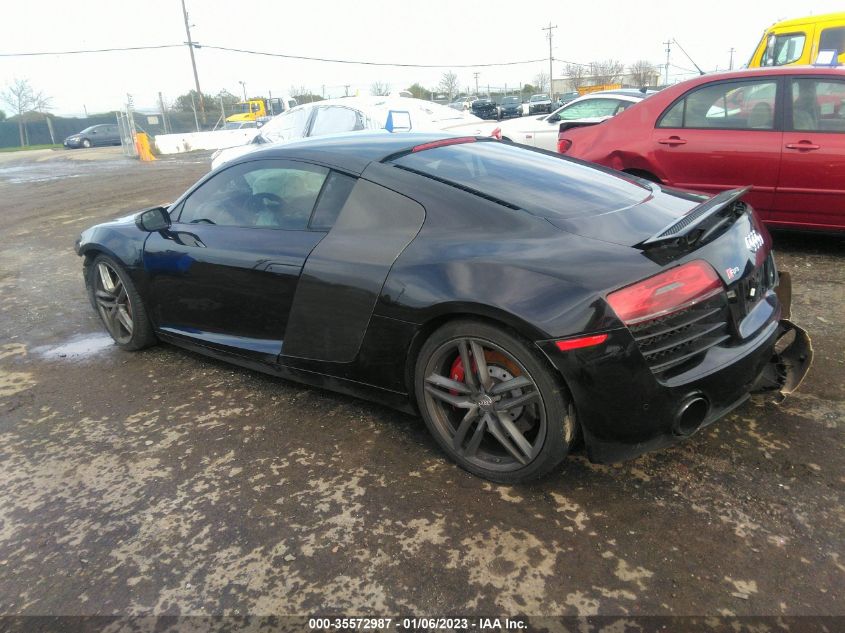 2014 AUDI R8 V8 - WUAFUAFG6EN000431