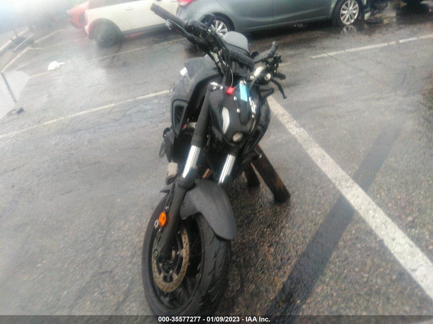 VIN JYARM32Y3MA000585 2021 YAMAHA MT07 C