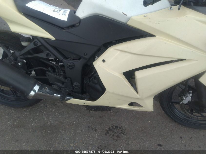 2012 KAWASAKI EX250 J JKAEXMJ15CDAB5129