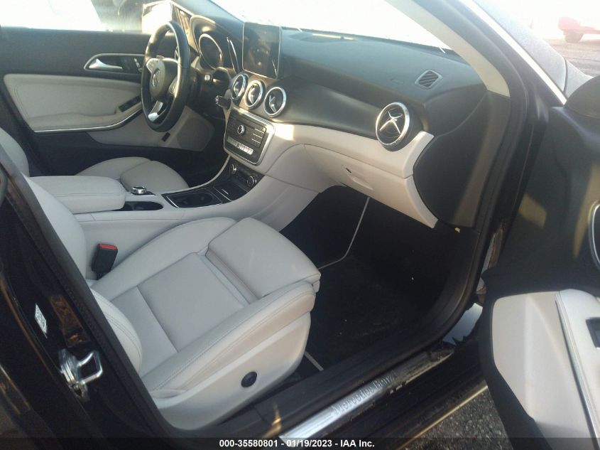 2019 MERCEDES-BENZ CLA 250 - WDDSJ4GB4KN724662