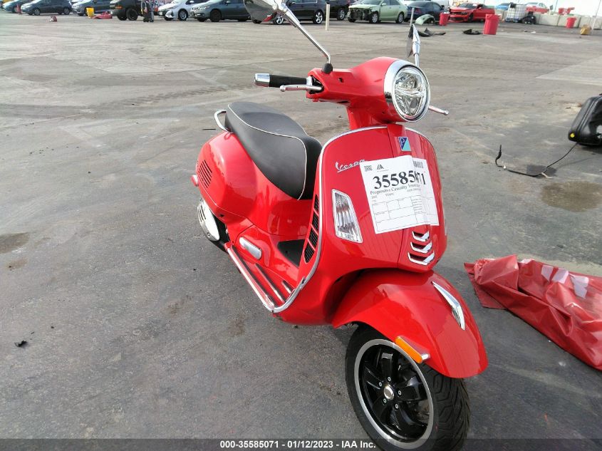 2022 VESPA GTS 300 SUPER ZAPMA39M6N5204025