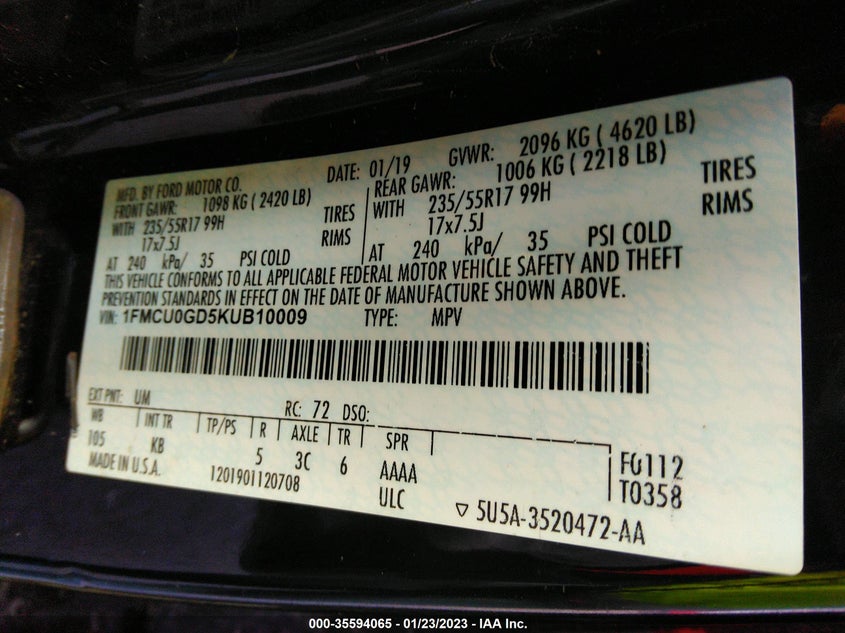 VIN 1FMCU0GD5KUB10009 2019 FORD ESCAPE SE