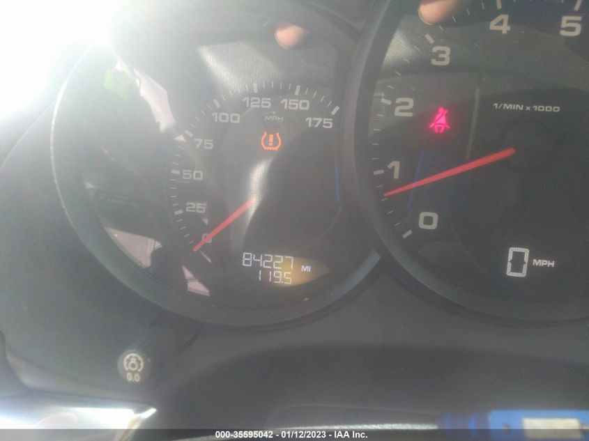 2014 PORSCHE BOXSTER WP0CA2A82EK120615