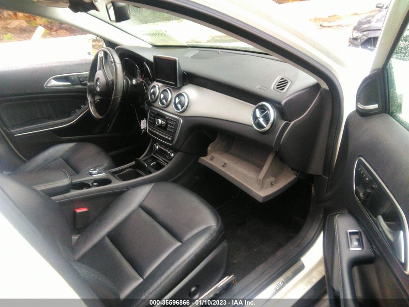 2015 MERCEDES-BENZ GLA-CLASS GLA 250 WDCTG4GB8FJ071855