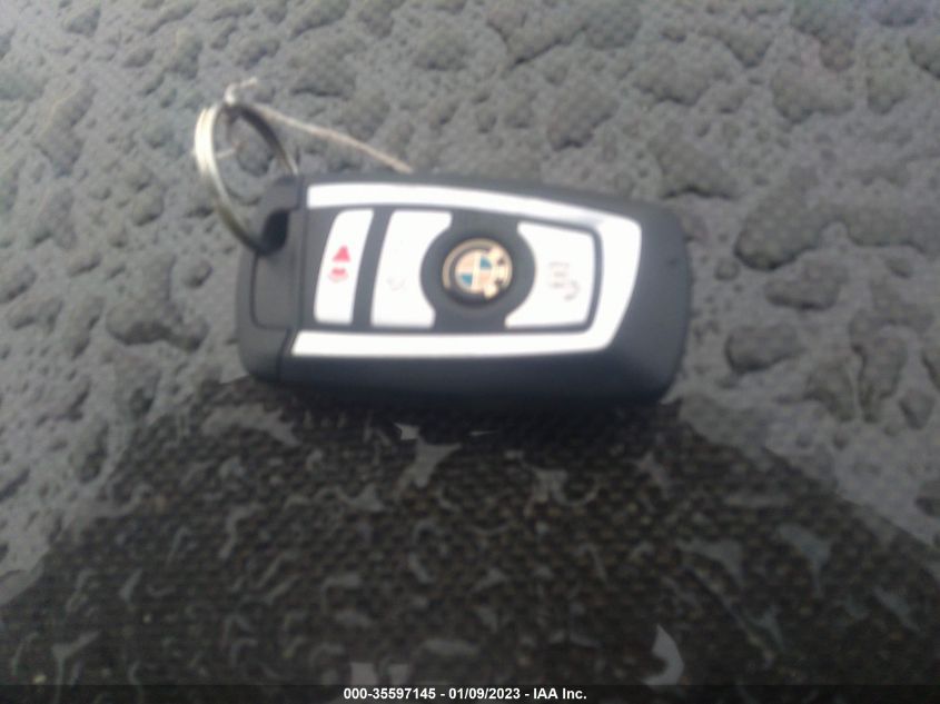 2015 BMW M3 WBS3C9C53FJ276135