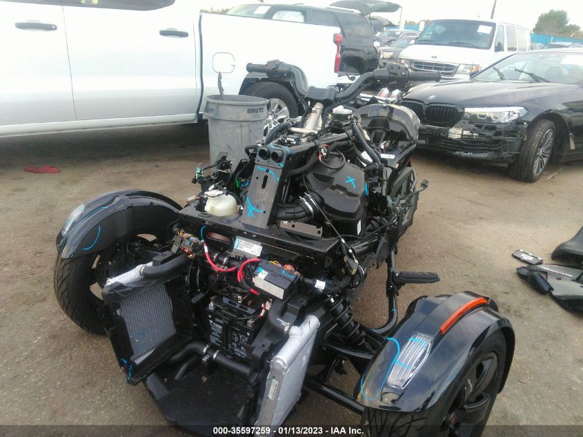 2021 CAN-AM SPYDER ROADSTER F3 2BXRDDE25MV000219