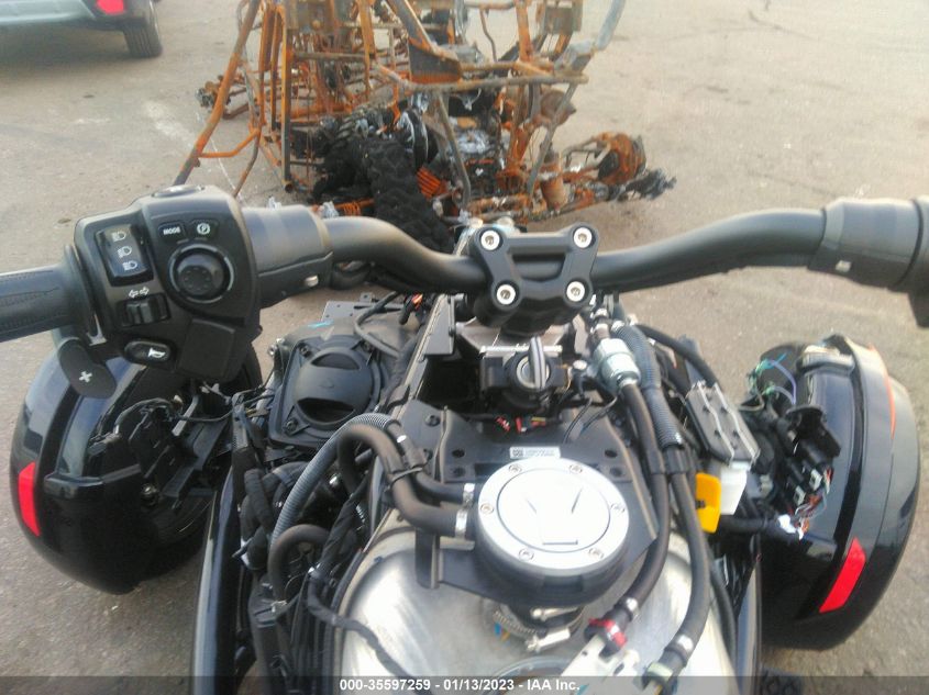 2021 CAN-AM SPYDER ROADSTER F3 2BXRDDE25MV000219