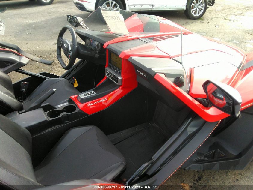 2021 POLARIS SLINGSHOT 57XAAPHD6M8141820