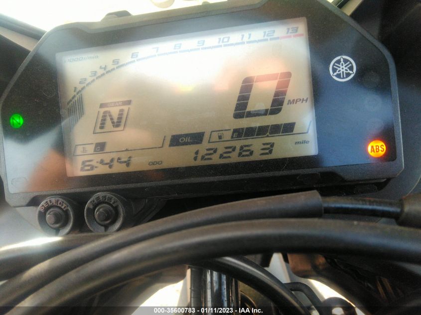2021 YAMAHA YZFR3 A MH3RH18Y2MK006197