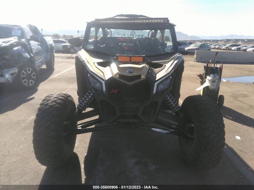 2017 CAN-AM MAVERICK X3 MAX X RS TURBO R - 3JBVNAW25HK000394