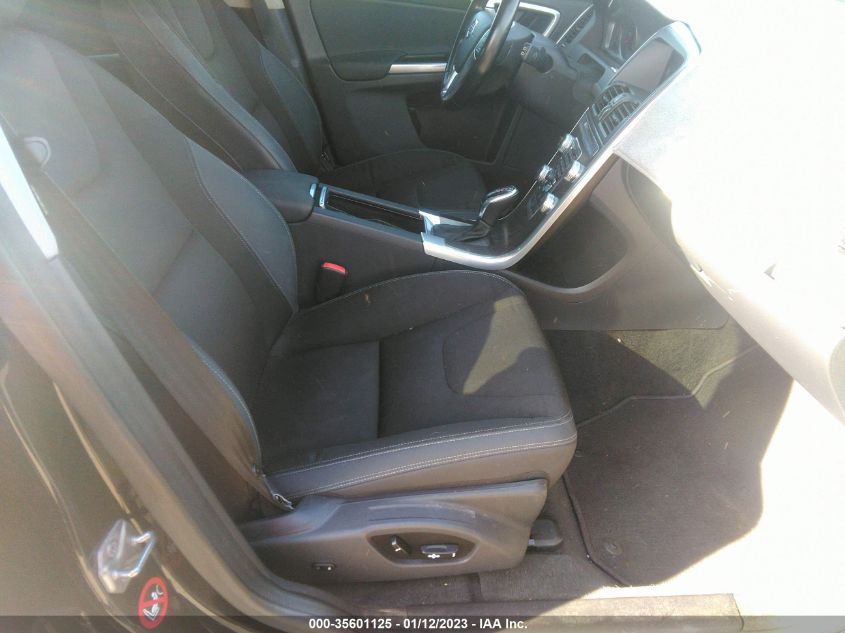 2015 VOLVO XC60 T5 DRIVE-E YV440MDJ2F2681333