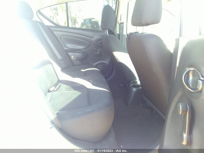 VIN 3N1CN7APXKL817469 2019 NISSAN VERSA SEDAN S PLUS