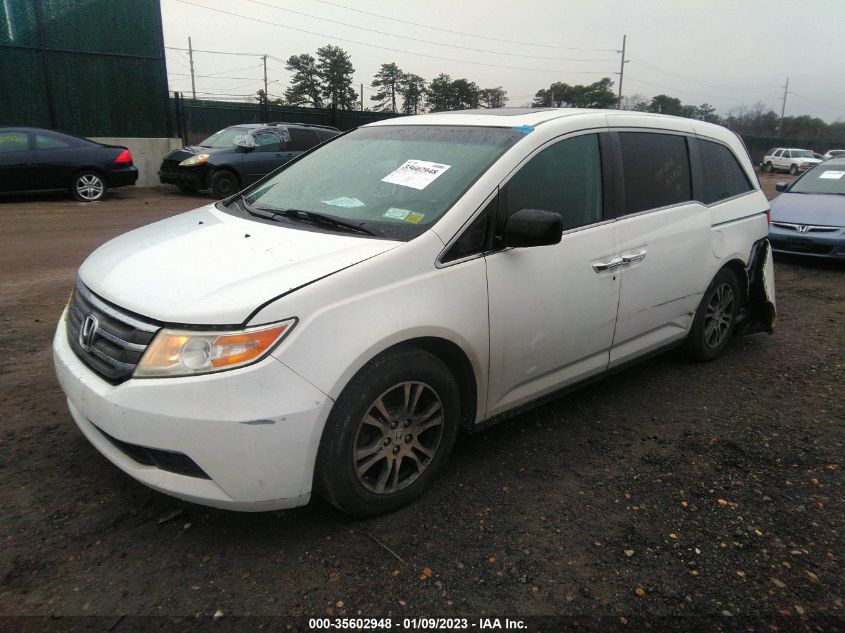 VIN 5FNRL5H68DB046297 2013 HONDA ODYSSEY no.2