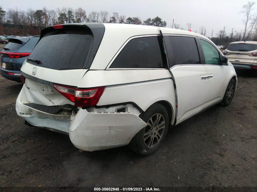 VIN 5FNRL5H68DB046297 2013 HONDA ODYSSEY no.4