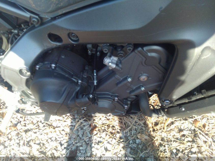 2022 YAMAHA MT09 JYARN71E0NA002176