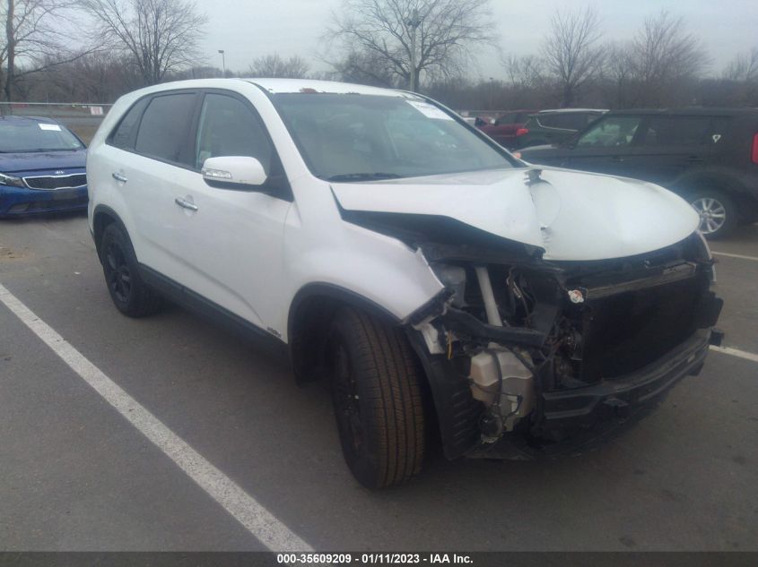 2015 KIA SORENTO LX - 5XYKTCA66FG642536