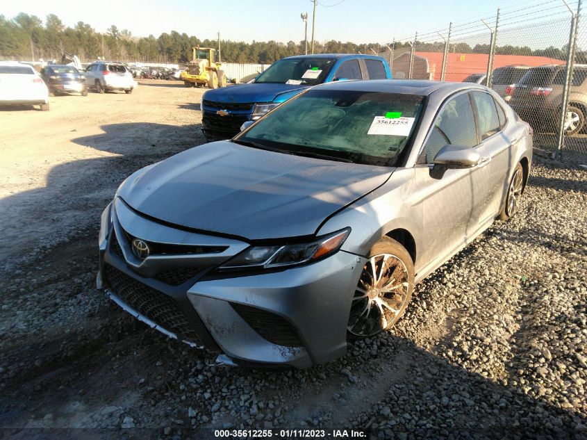 VIN 4T1B11HK5JU150029 2018 TOYOTA CAMRY no.2