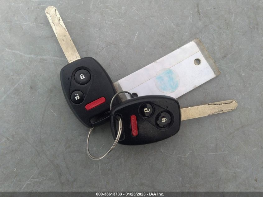 2013 HONDA FIT SPORT - JHMGE8G59DC027782