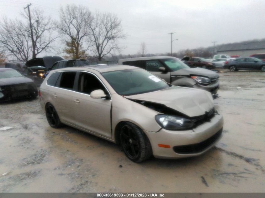 2013 VOLKSWAGEN JETTA SPORTWAGEN TDI W/SUNROOF & NAV - 3VWML7AJ9DM679520