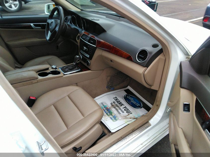 2014 MERCEDES-BENZ C 300 SPORT 4MATIC/LUXURY 4MATIC - WDDGF8AB1ER319315