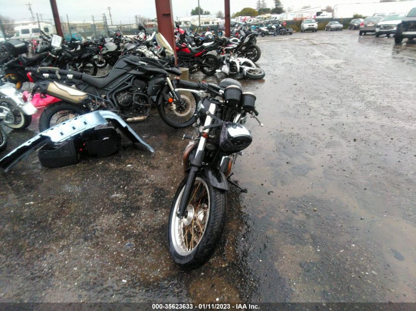 2010 TRIUMPH MOTORCYCLE THRUXTON 900 SMT920K18AT411283