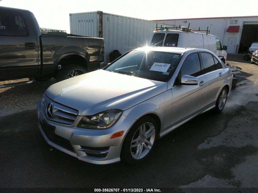 2013 MERCEDES-BENZ C-CLASS C 250 WDDGF4HB4DA851380