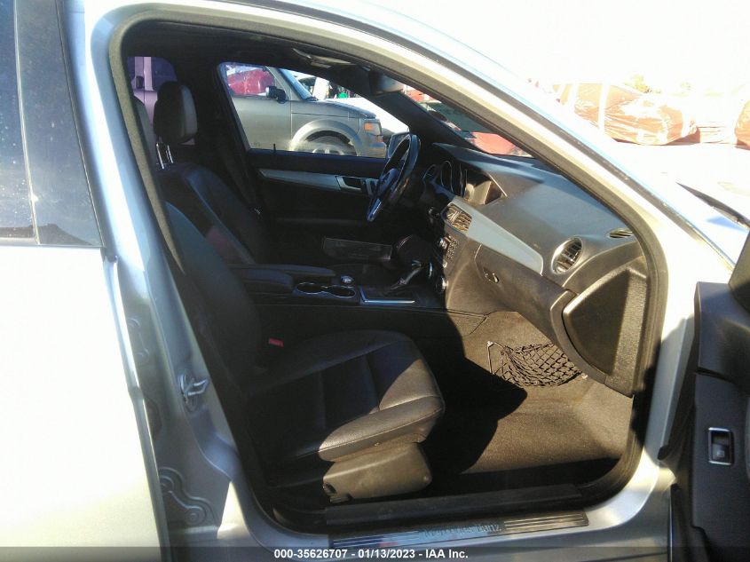 2013 MERCEDES-BENZ C-CLASS C 250 WDDGF4HB4DA851380