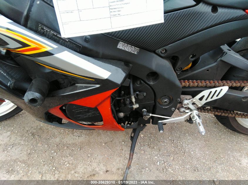 2007 SUZUKI GSX-R1000 JS1GT77A172104860