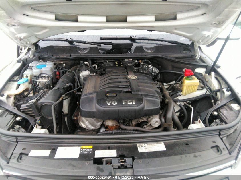 2015 VOLKSWAGEN TOUAREG LUX WVGEF9BP3FD002793