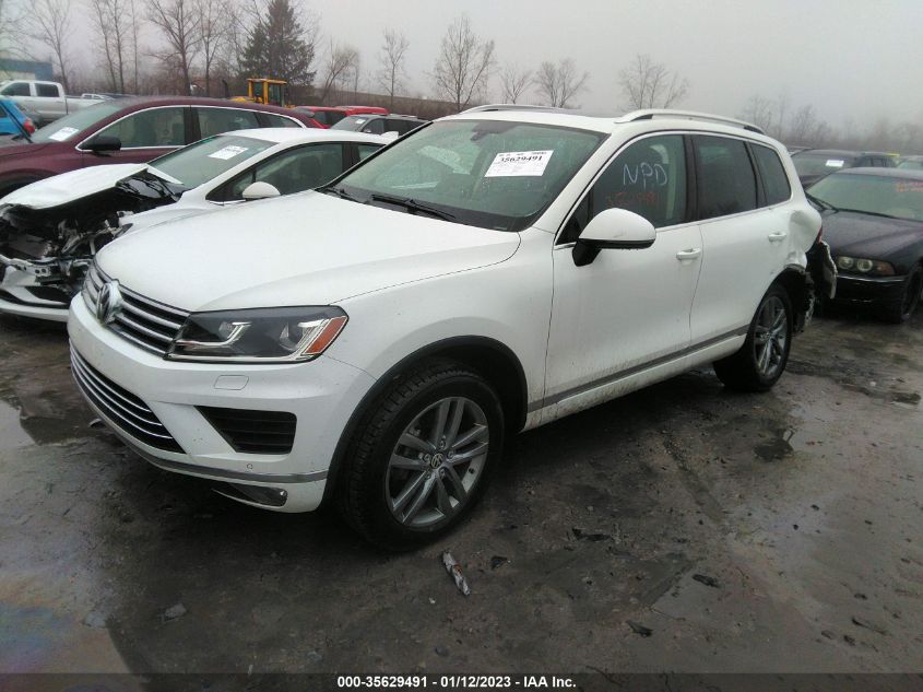 2015 VOLKSWAGEN TOUAREG LUX WVGEF9BP3FD002793
