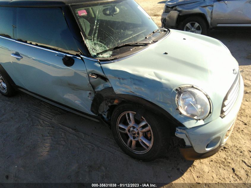 2013 MINI COOPER HARDTOP WMWSU3C57DT678753