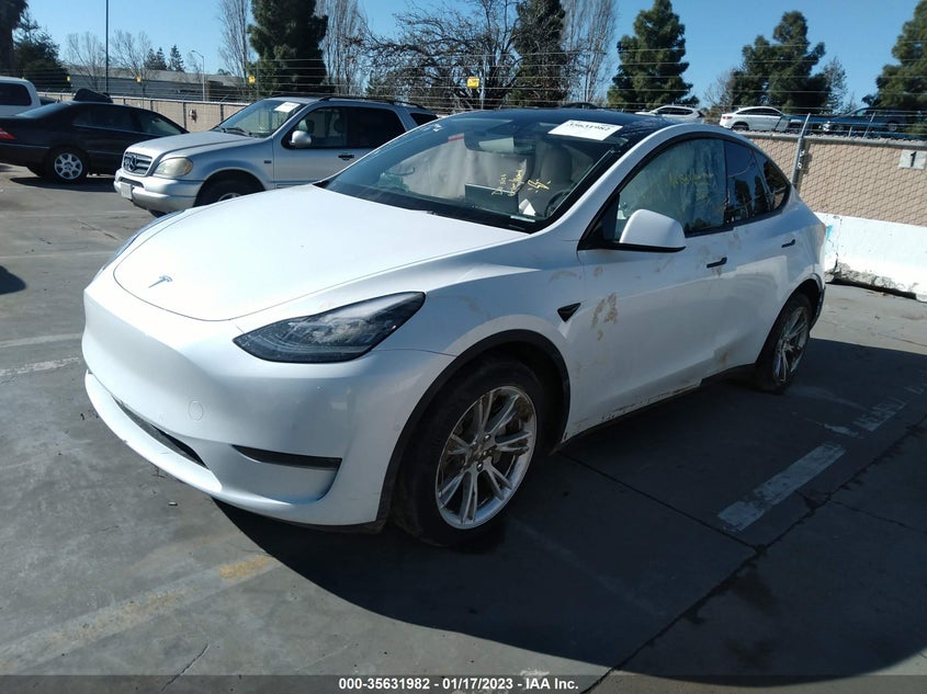 VIN 5YJYGDEE4MF090898 2021 TESLA MODEL Y LONG RANGE
