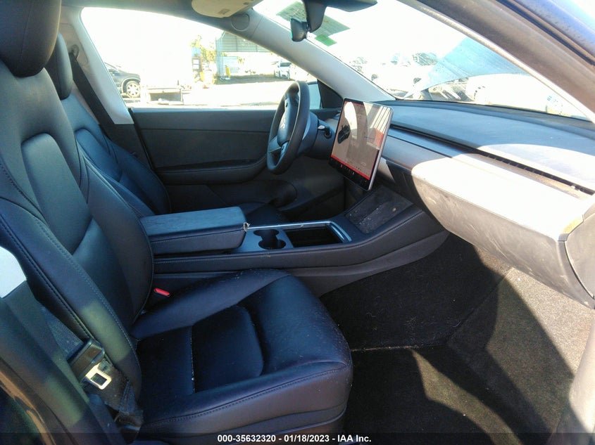 VIN 5YJYGDEE1MF173821 2021 TESLA MODEL Y LONG RANGE