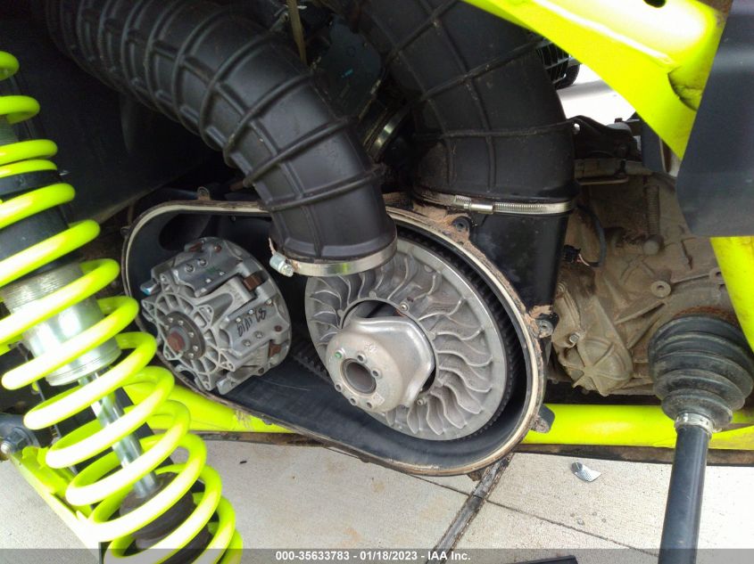 2021 CAN-AM MAVERICK X3 MAX X MR TURBO RR - 3JBVAAV28MK000476