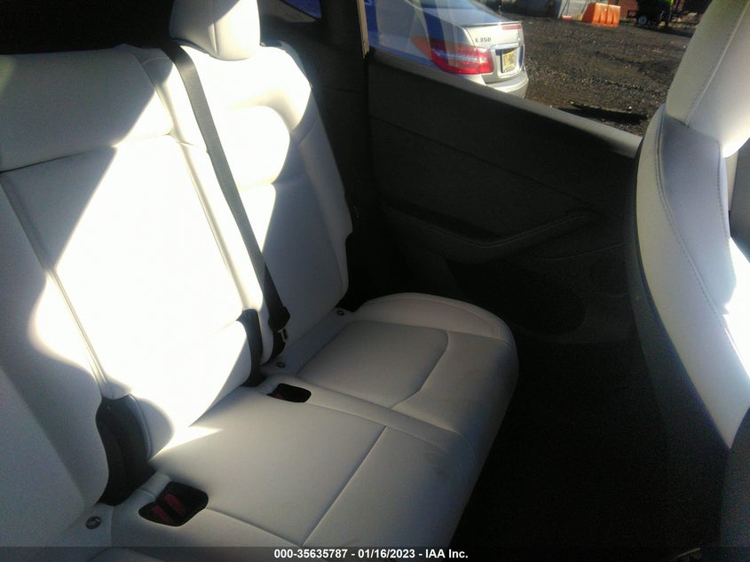 VIN 7SAYGDEF0NF543055 2022 TESLA MODEL Y PERFORMANCE