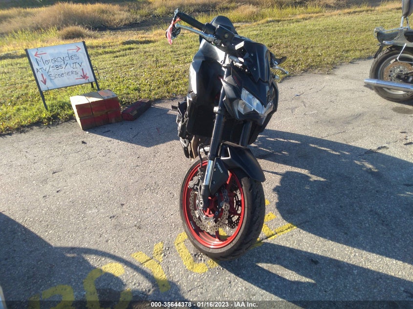 VIN ML5ZRDF11MDA45805 2021 KAWASAKI ZR900 F