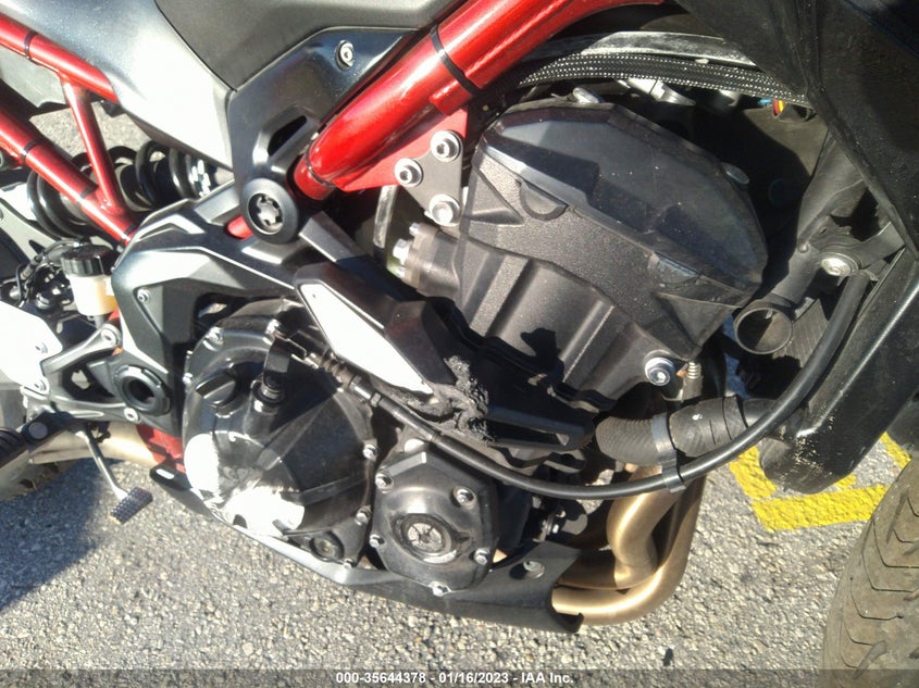 VIN ML5ZRDF11MDA45805 2021 KAWASAKI ZR900 F